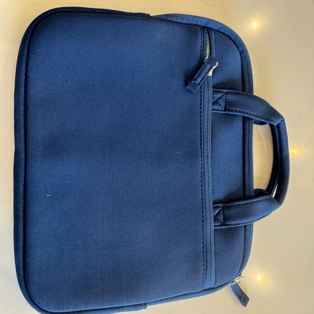 kids amazon fire carry bag NWOT